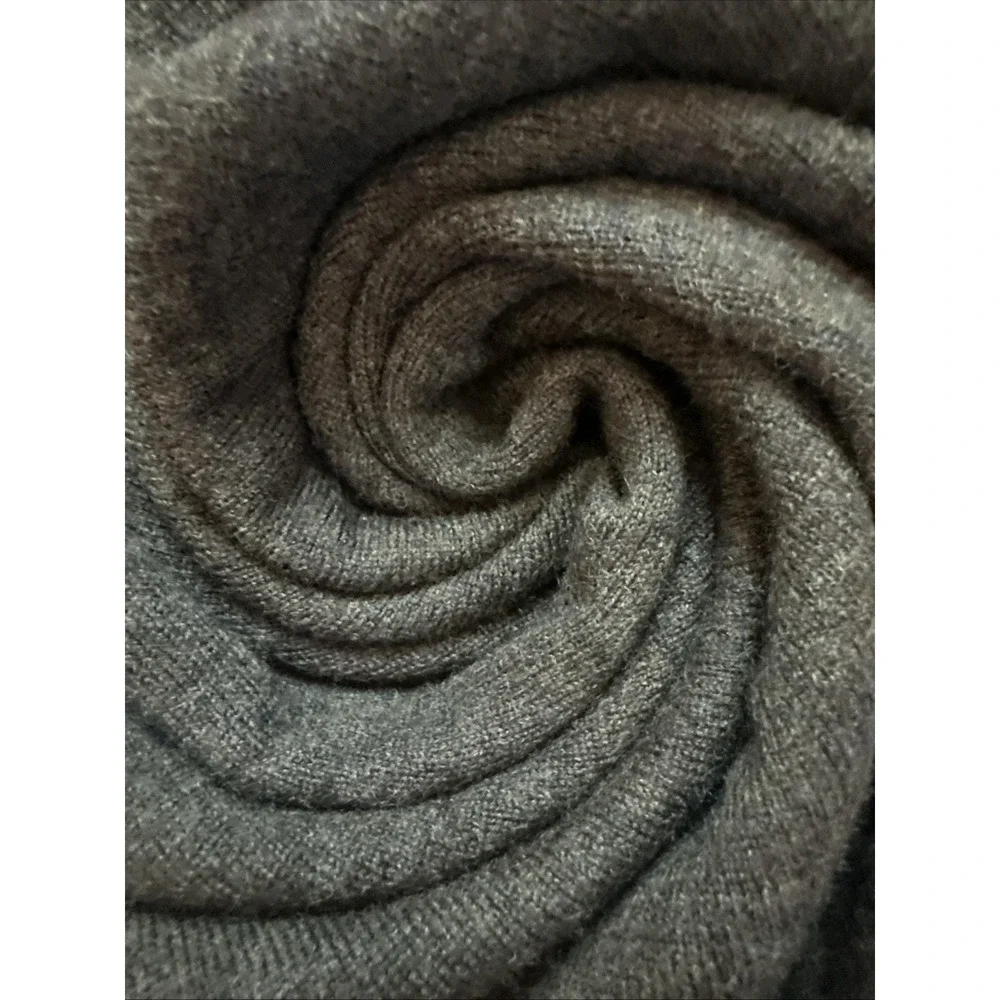 VTG Banana Republic Mens L 100% Merino Wool V-Neck Brown Pullover Knit Sweater